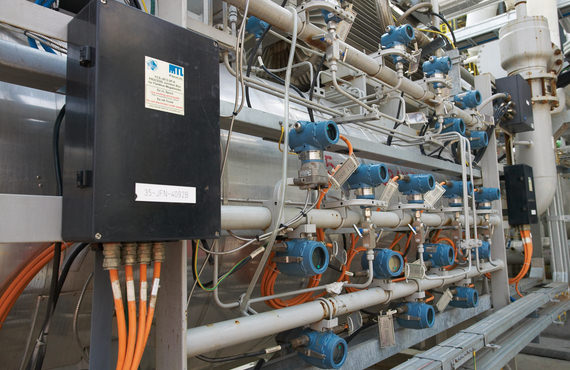 Compressors are commonly required to operate reliably for long periods of time without interruption.