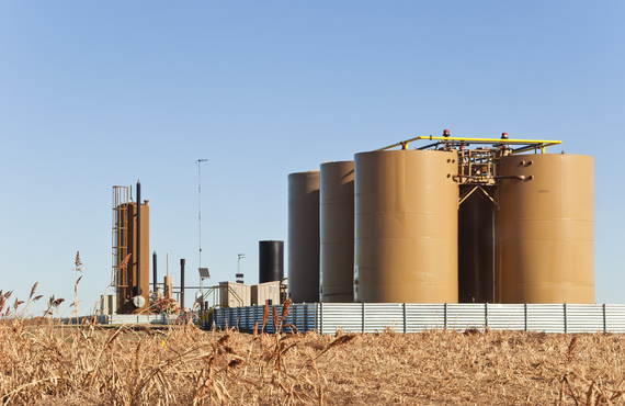 From refinery to distribution, pipelines and terminals serve as the delivery hub of the energy sector, transporting crude oil, natural gas and petroleum products safely and economically. 